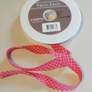 Fancy cotton bias in red and fuchsia gingham (508)