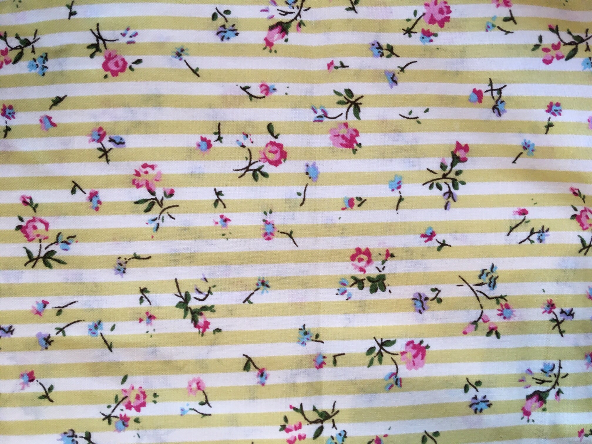 Lot De 4 Coupons De Tissu Rayé Fleuri Sur Fond Écru - 110x50 Cm - Coton France