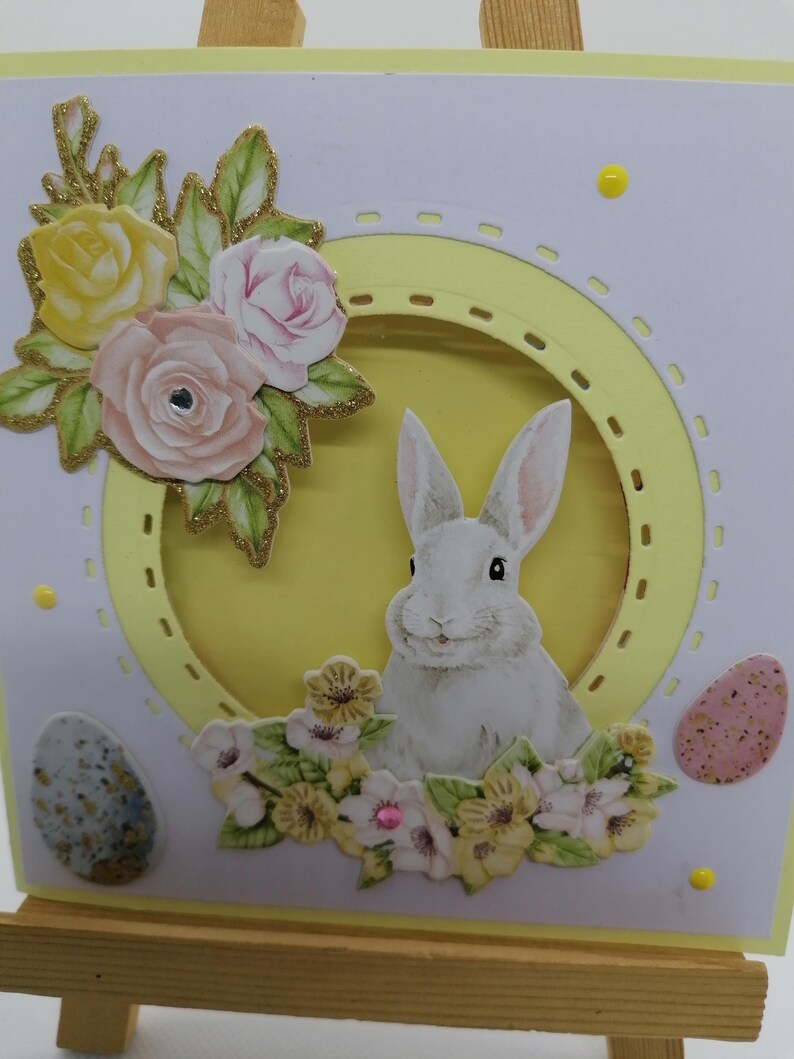 Carte avec lapin de pâques , carte aux couleurs printanières . Bild 2