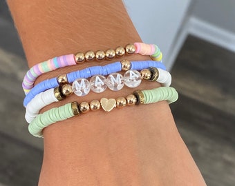 Name bracelet/ teacher gift/Heishi beaded bracelet/ beaded bracelet/ heishi beads/ stretchy bracelet/mom jewelry/teacher gift