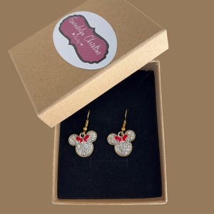 Minnie Mouse earrings/Disney jewelry