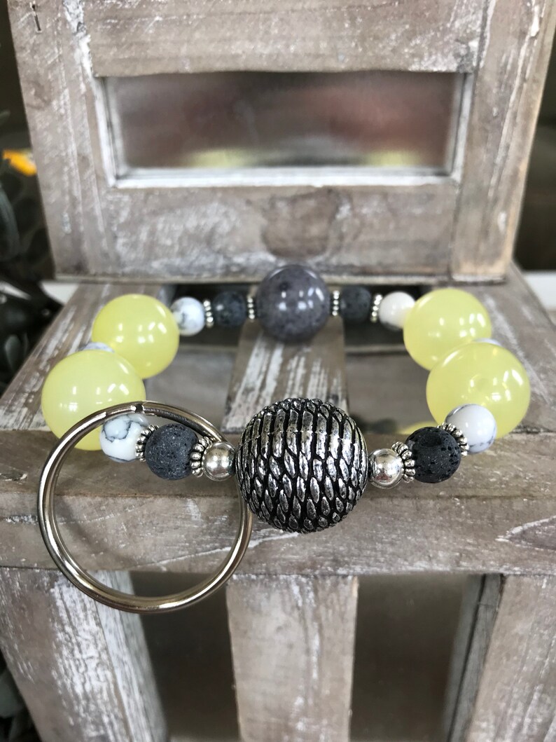 beaded keychain bracelet wrist-key Keychain you wear on your wrist beaded wristlet keychain