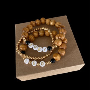 Wood beaded bracelet/ name bracelet/stretchy bracelet/ personalized bracelet