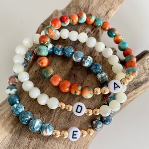 Name beaded bracelet/ mom bracelet/ word bracelet/personalized bracelet/  kids bracelet/beaded name bracelet