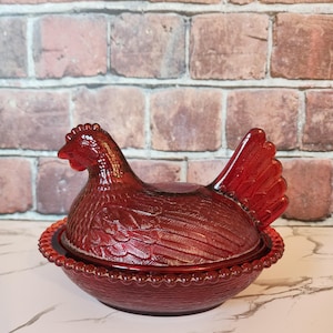Vintage Indiana Glass Red Hen on Nest