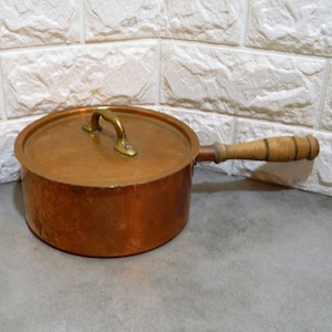 country pan, country kitchen, French country, copper pan, cooking pan, pots and pans, cooking pots, French pots, French Vintage, farmhouse,