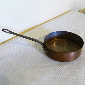 country pan, country kitchen, French country, copper pan, cooking pan, pots and pans, cooking pots, French pots, made in France, farmhouse,