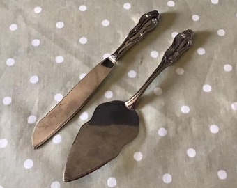 Vintage Cake / Pie Servers, new home gift, cake lovers gift idea, metal utensils, afternoon tea,