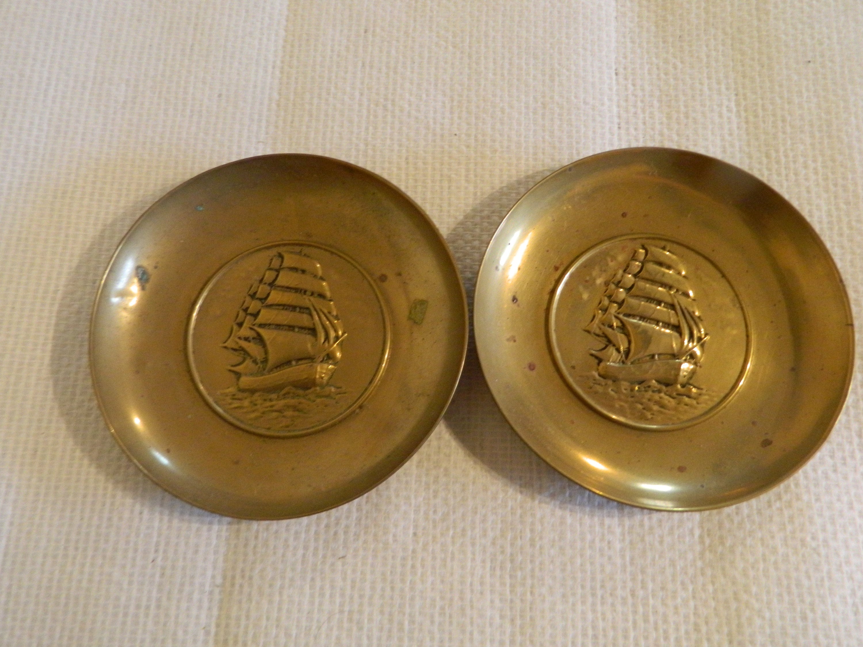 Mur Décoratif de Plaque Laiton Accrochant avec L'image Gravée d'un Navire, Art Antique/Vintage Mur,