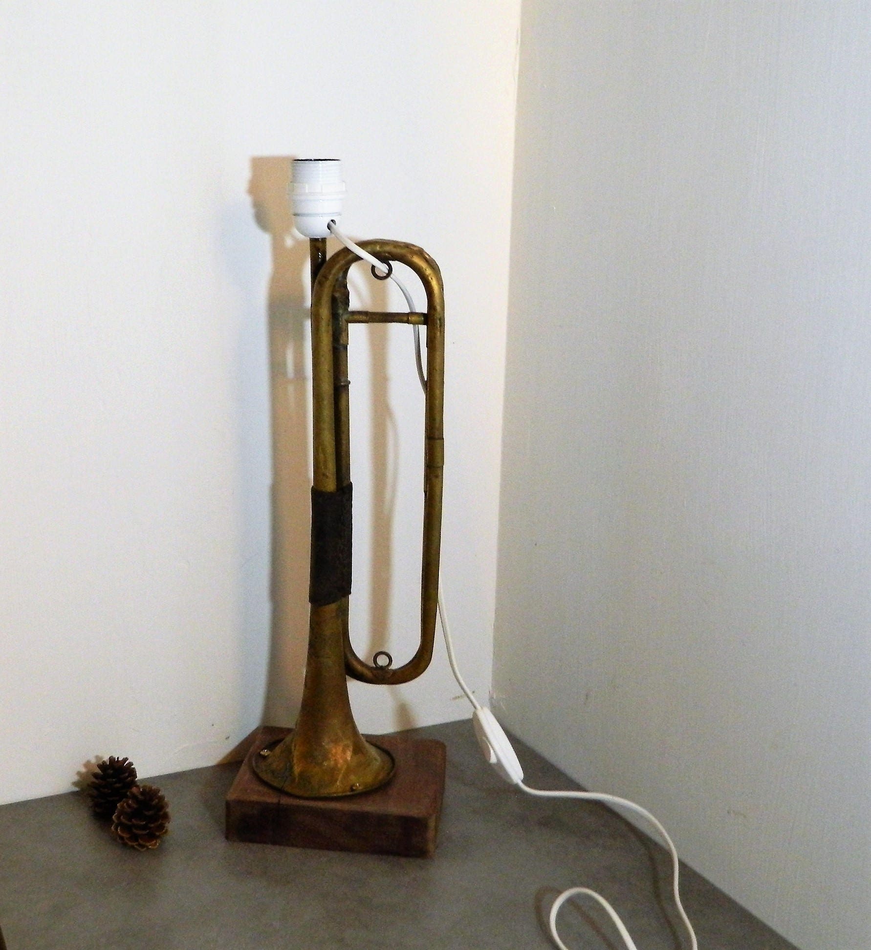 Lampe De bureau, Décor