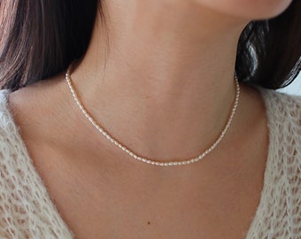 Tiny Rice Pearl Strand Necklace, Freshwater Pearl Necklace, Baroque Pearl Necklace, Gold Minimalist Necklace, Dainty Pearl Choker Necklace