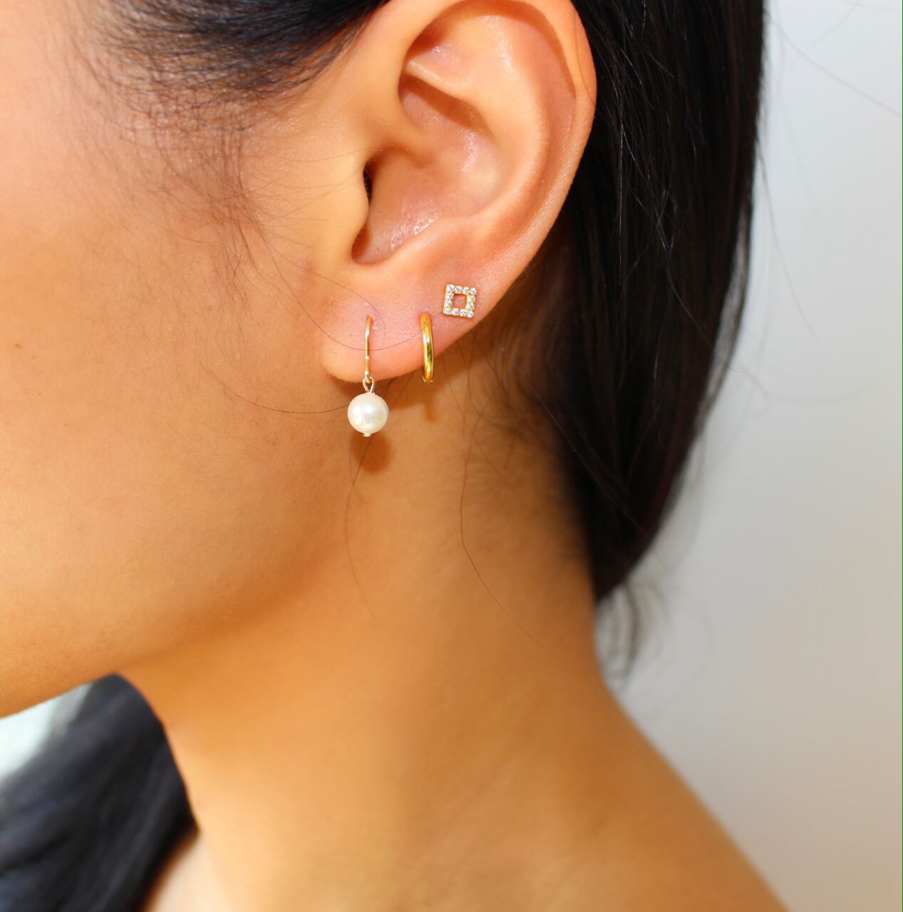 Minimalist pearl earrings best sale