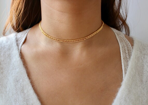 collier ras de cou epais collier ras de cou epais