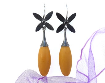 Light hanging earrings, 925 patinated silver with orange pears