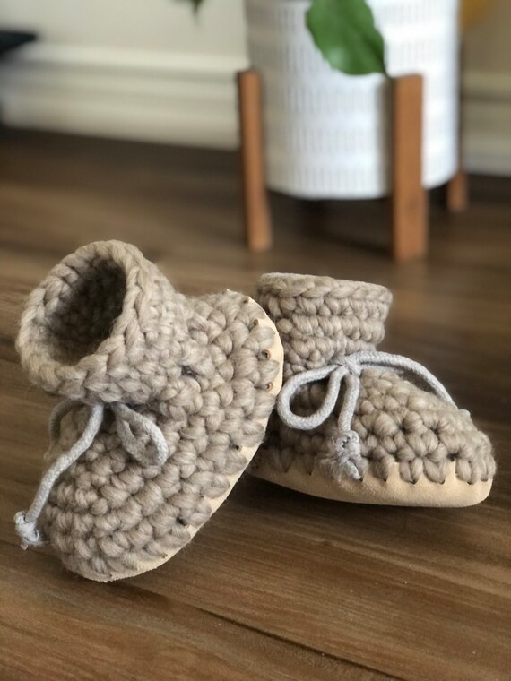 Youth Cabin Slippers 100 Highland Wool Sheepskin and Suede
