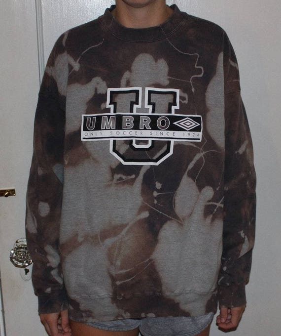 umbro sweatshirt india