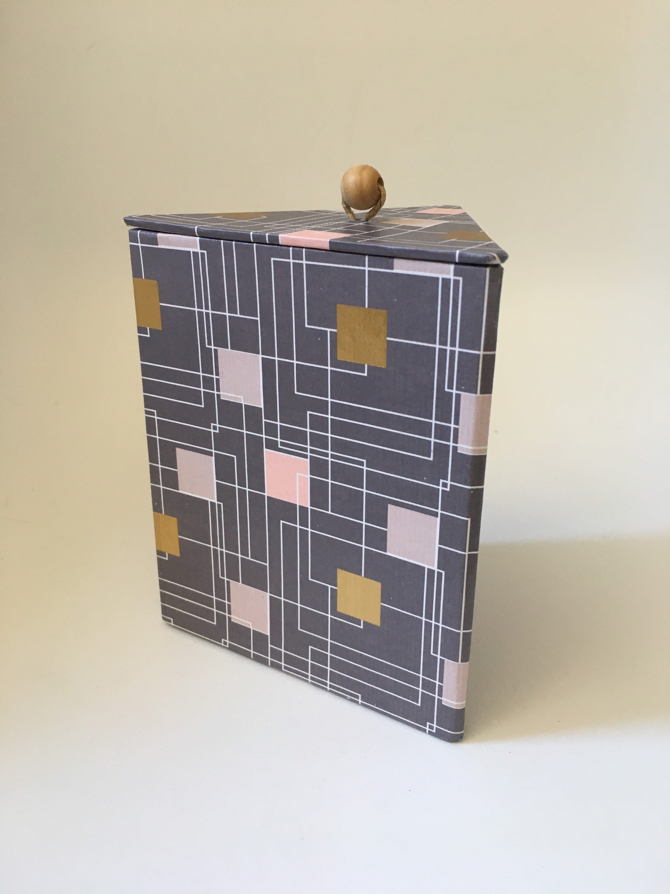 Boîte Triangle en Carton