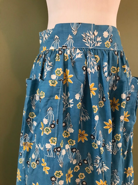 Cute 1950s Blue Yellow White Floral Cotton Skirt … - image 2