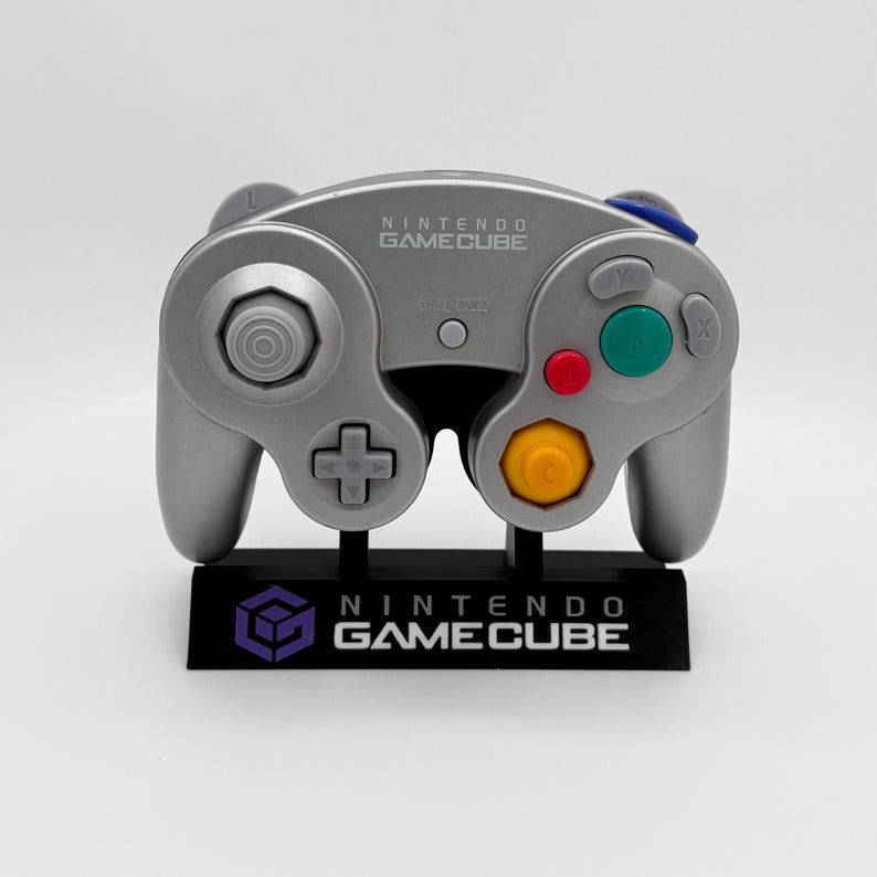Wireless Nintendo Gamecube Controller Display Stand image 3