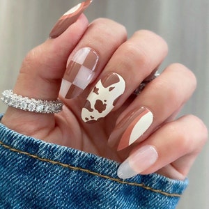 Brown Cow Checkers / Oval Nails / Press On Nails / Nail Designs / Fake Nails / Glue On Nails / Stick On Nails / Nails with Designs