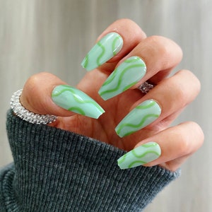 28 Pcs Green Swirl Press On Nails Coffin - Mid Coffin Nails, Nails Press On, Fake Nails, Glue On Nails, Stick On Nails, Artificial Nails