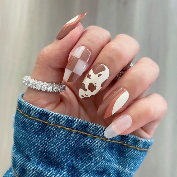 Brown Cow Checkers / Oval Nails / Press on Nails / Nail - Etsy Brown Cow Checkers / Oval Nails / Press on Nails / Nail - Etsy