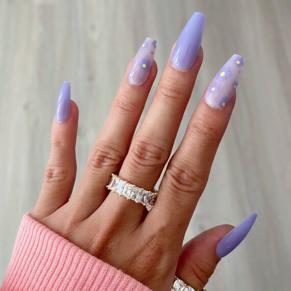 28 Pcs Flower Purple Press on Nails Coffin Mid Coffin Nails Nails