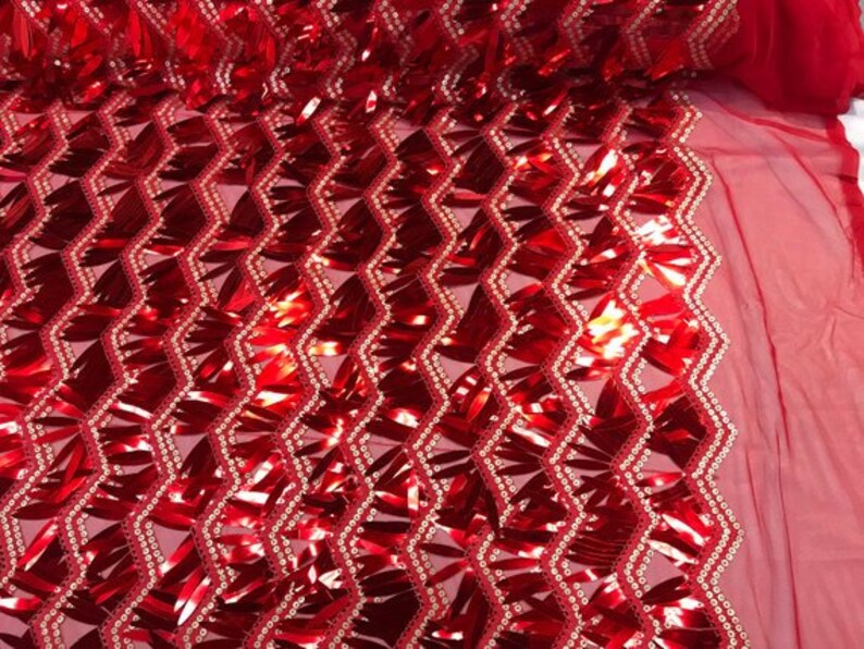 FREE SHIPPING!!! RedGold DressBridalDecorations Chevron Tinsel