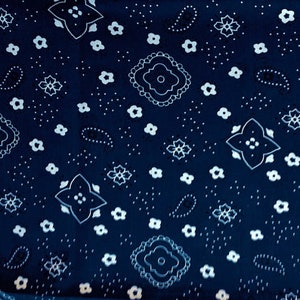 60&quot; Wide Bandanna Poly Cotton Print Fabric By The Yard Navy Blue