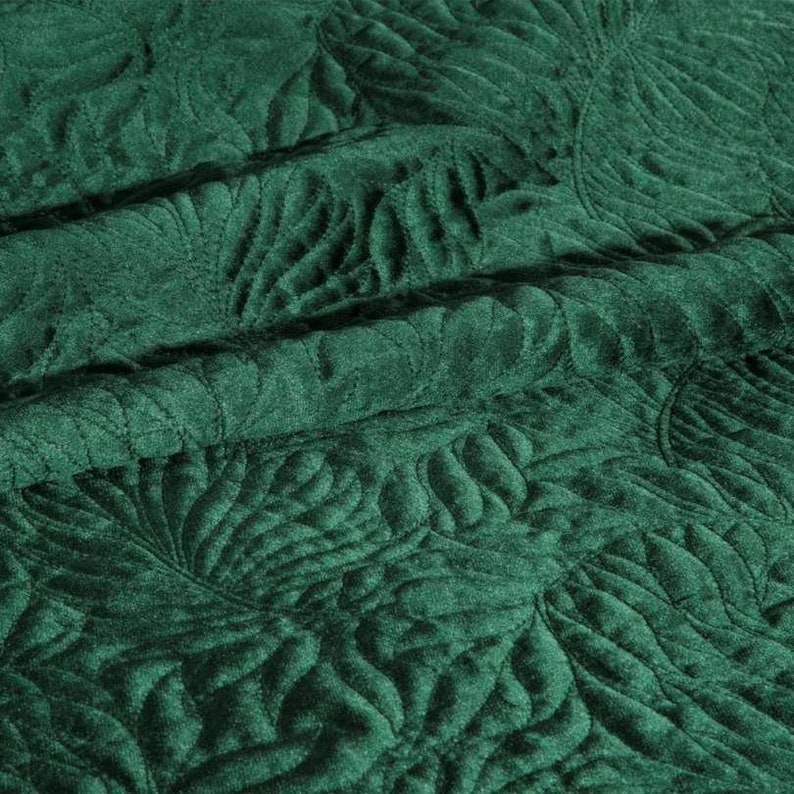 Large Velvet green bedspread Queen size bedspreadquilted Etsy