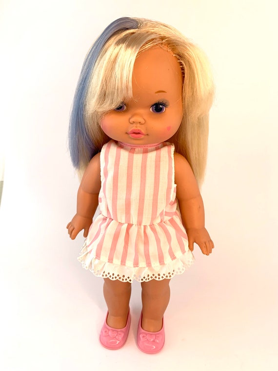 doll with color changing hair