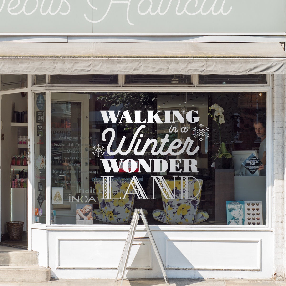 Winter wonderland in the store with decoration - iXtenso – retail trends