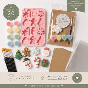 Christmas DIY Paint Kit Supplies | Makes 20 Craft Kits | Silicone Mold, Paint Pots & Brushes | Classroom, Party and Holiday Craft