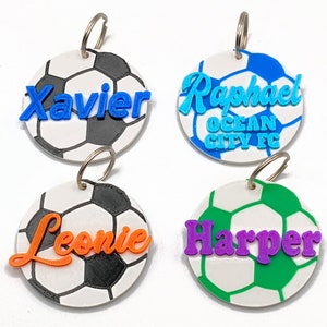 Llavero de FÚTBOL personalizado en 3D - Impresión 3D a pedido: elige tu color y fuente - Etiqueta para bolso de 5 cm (incluye llavero) - Regalo de fútbol
