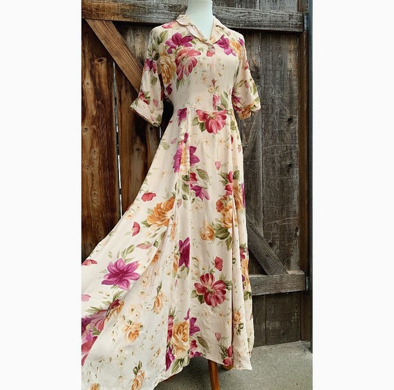 Vintage Floral Dress - image 1