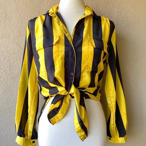 Bee Sting Top