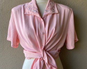 Roze Pearl Button Blouse