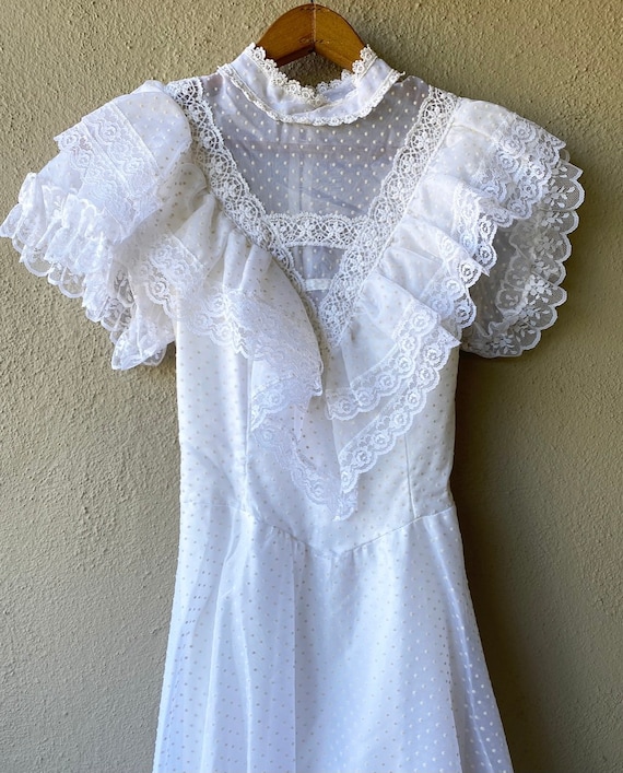 Elegant Ivory Dress - image 1