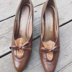 Bow Pumps