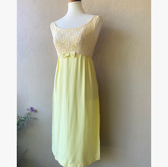 8443 Yellow One Shoulder Bow Pencil Dress