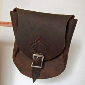 Gürteltasche aus braunem Leder