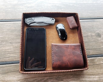 Valet Tray: Craftsmanship Meets Functionality | Dad's Daily Essentials