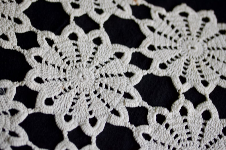 Crocheted Tray Cloth