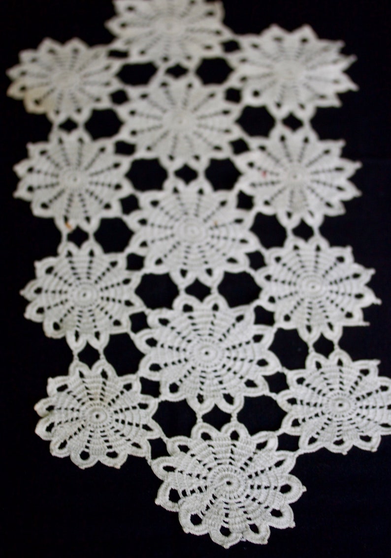 Crocheted Tray Cloth