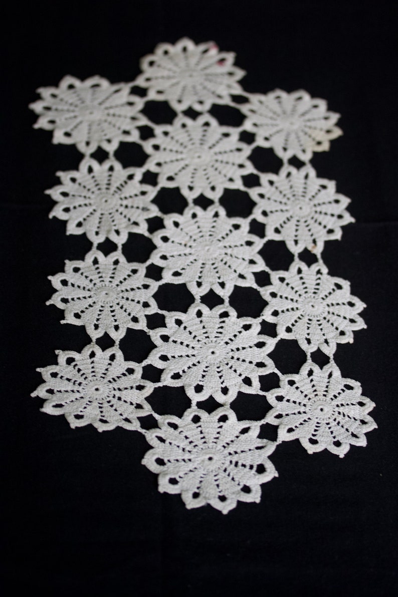 Crocheted Tray Cloth
