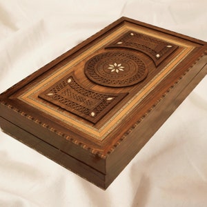 Top HQ 20.5&quot; engraved Backgammon board Set, Included ( backgammon board, backgammon checkers, dices, Pair of Coasters) inlaid mother pearl