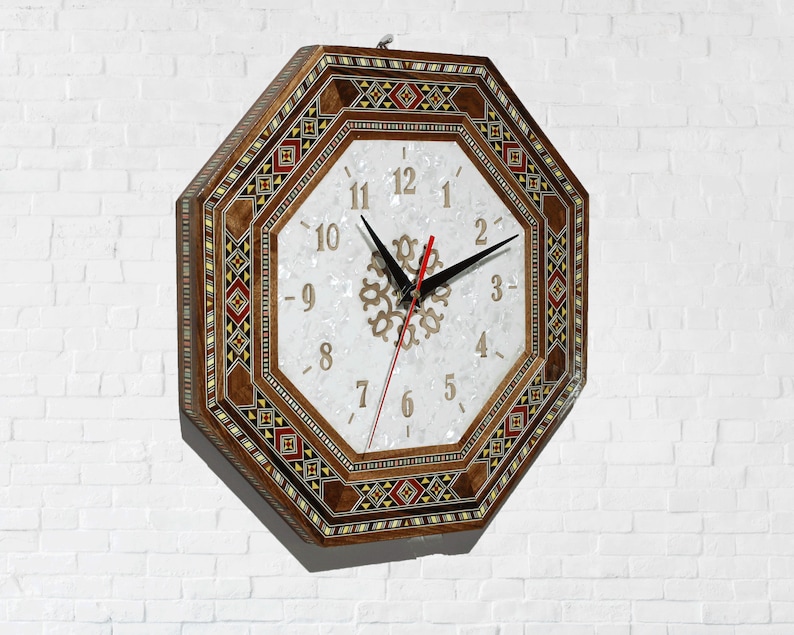 Klocka, väggklocka, armbandsur, graverad träklocka, handgjord klocka, intarsia, mosaik, julklapp, möbler - pärlemor, kontorsinredning bild 8