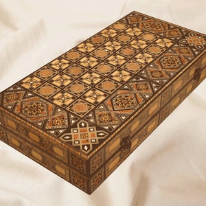 Backgammon and Chess set, Luxurious HQ, Included ( 20&quot; Chess and backgammon board, wooden chess pieces, backgammon checkers, dices) gift