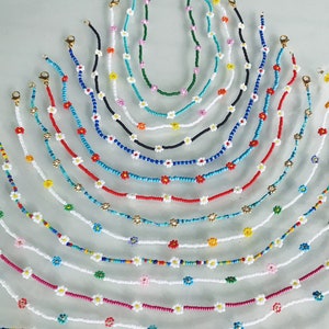 Daisy Chain Anklet, Beaded Flower Anklet, Colorful Summer Anklet, Dainty Daisy Anklet, Beaded Anklet, Bead Anklet, Seed Bead Anklet