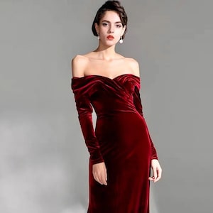 Sexy Off the Shoulder long sleeves ruched bodice Mermaid Velvet dress • Modern long Wine color Velvet Party Banquet Wedding Dress